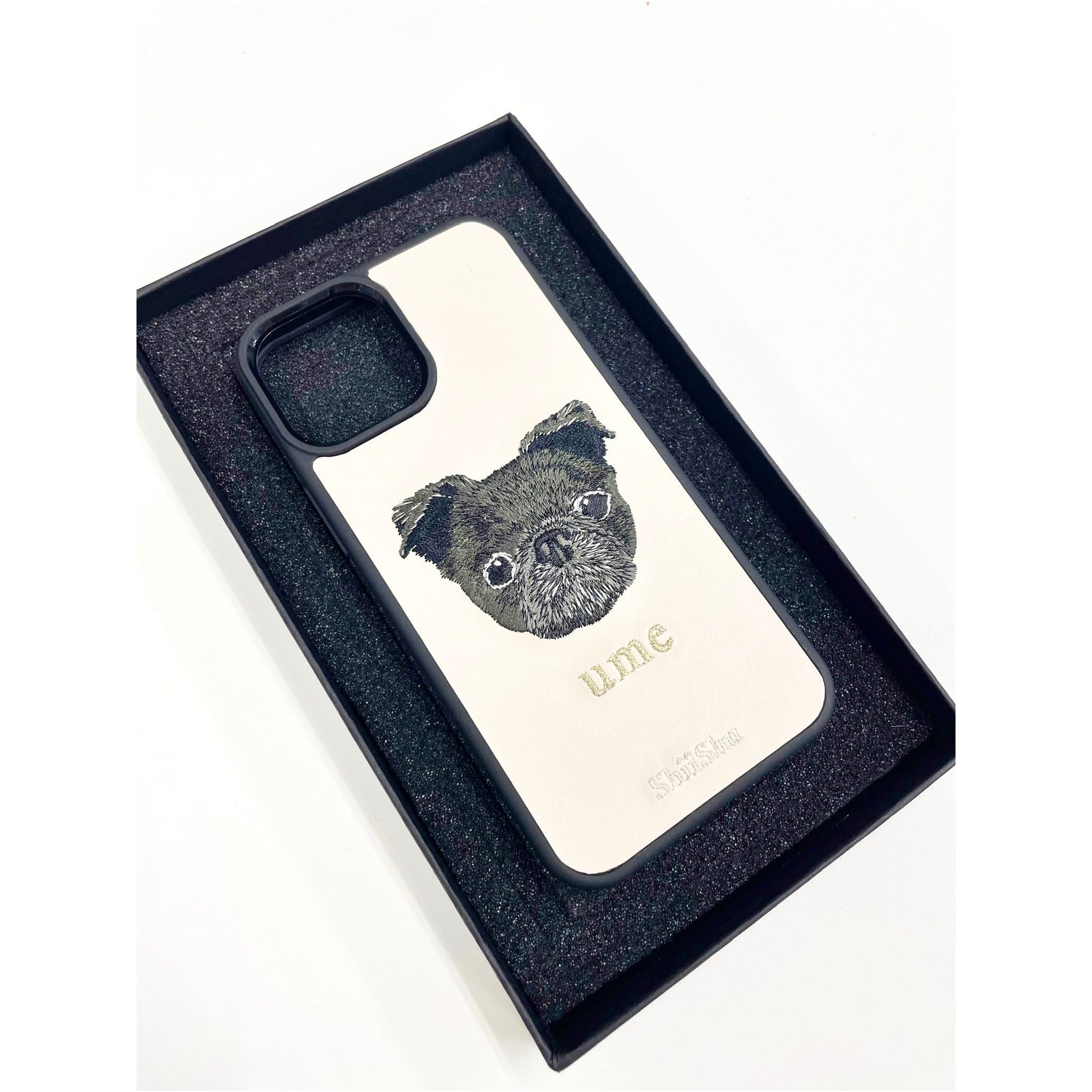 ＜ORDER WORK＞ Embroidered smartphone case [Black Pug (ume) - Realistic] ShiiShu | iPhone case, notebook style compatible
