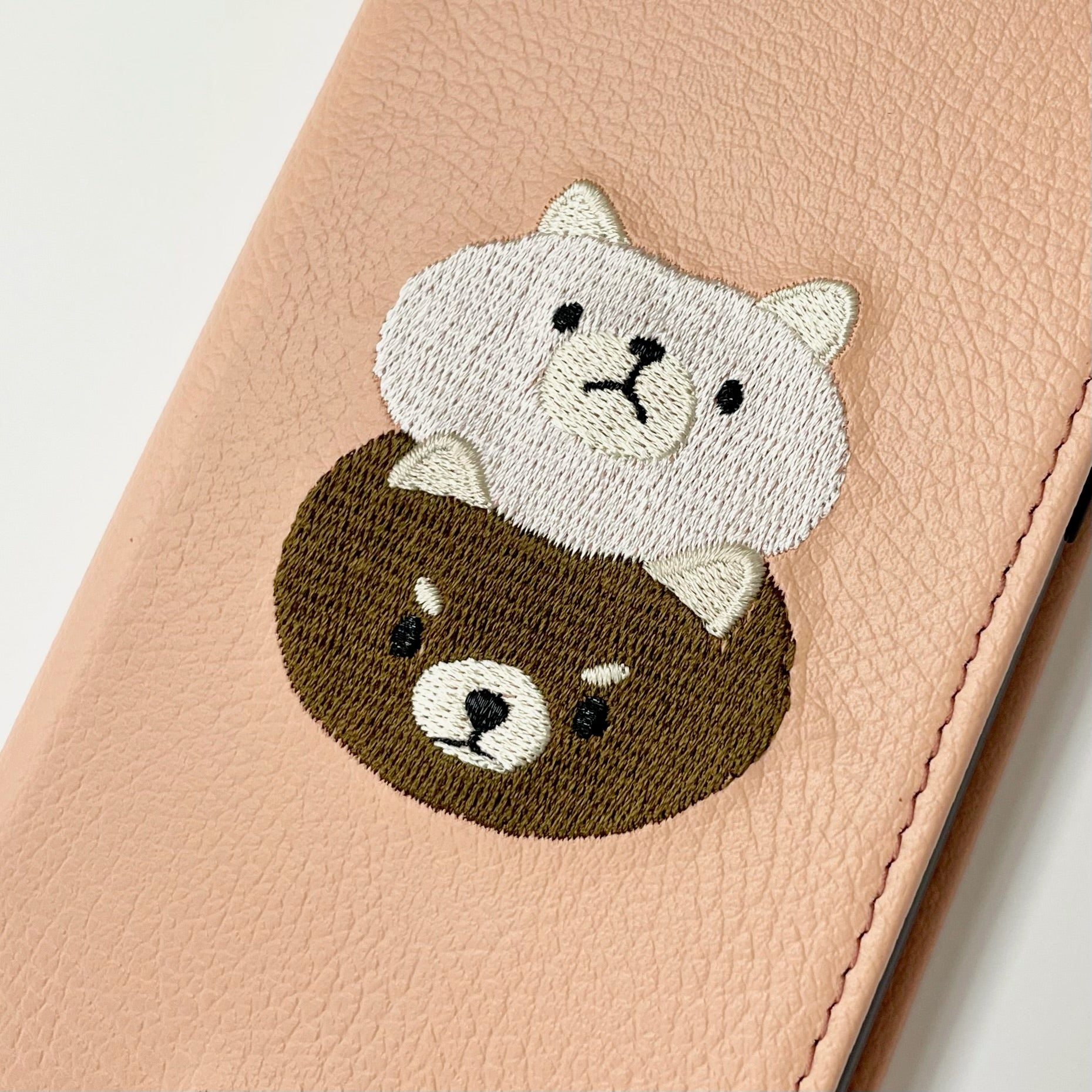 ＜ORDER WORK＞ Embroidered smartphone case [Plush toy - Illustrated style] ShiiShu | iPhone case, notebook style compatible