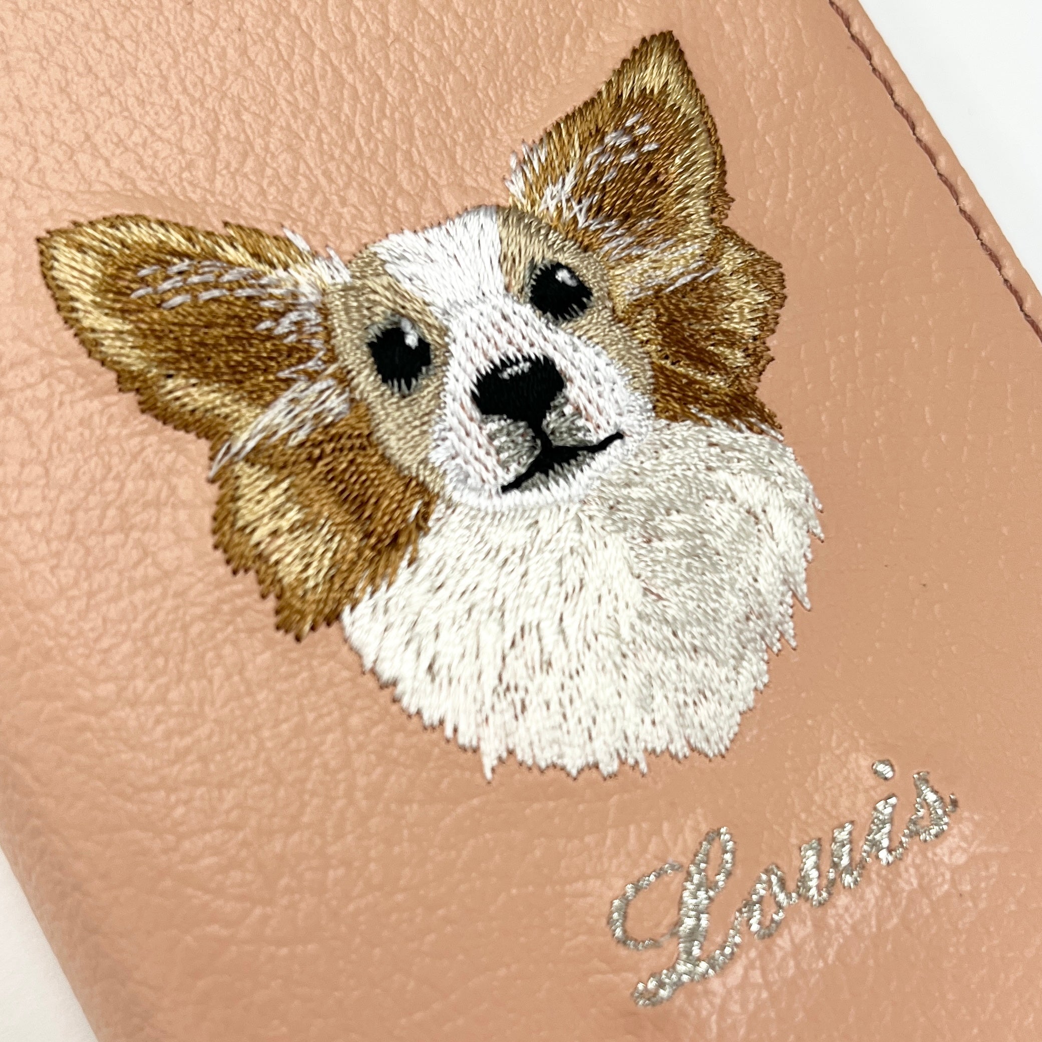 &lt;COMMANDE de travaux&gt; Coque smartphone brodée [Papillon (Louis) - Style réaliste] Coque iPhone ShiiShu, compatible type notebook
