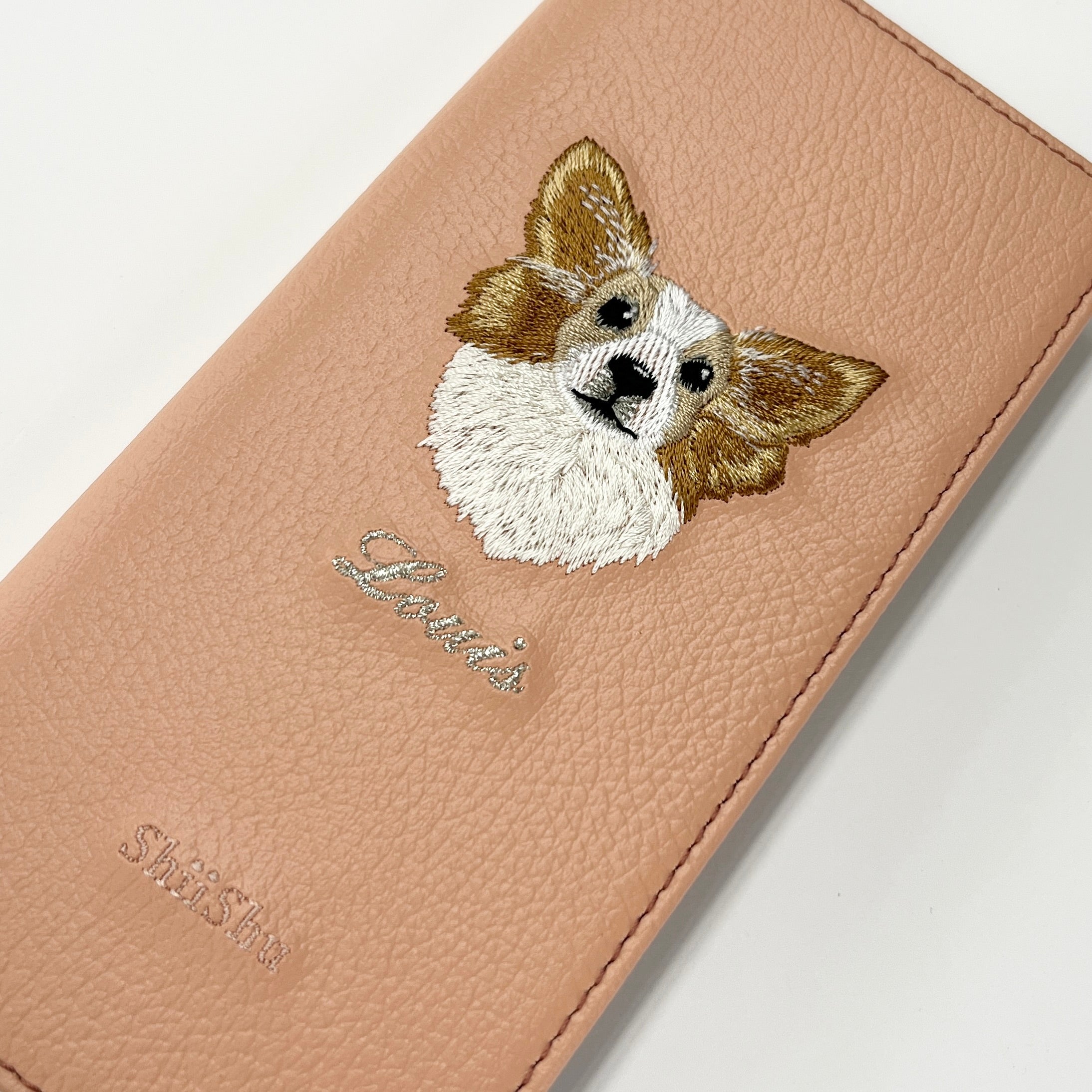 &lt;COMMANDE de travaux&gt; Coque smartphone brodée [Papillon (Louis) - Style réaliste] Coque iPhone ShiiShu, compatible type notebook