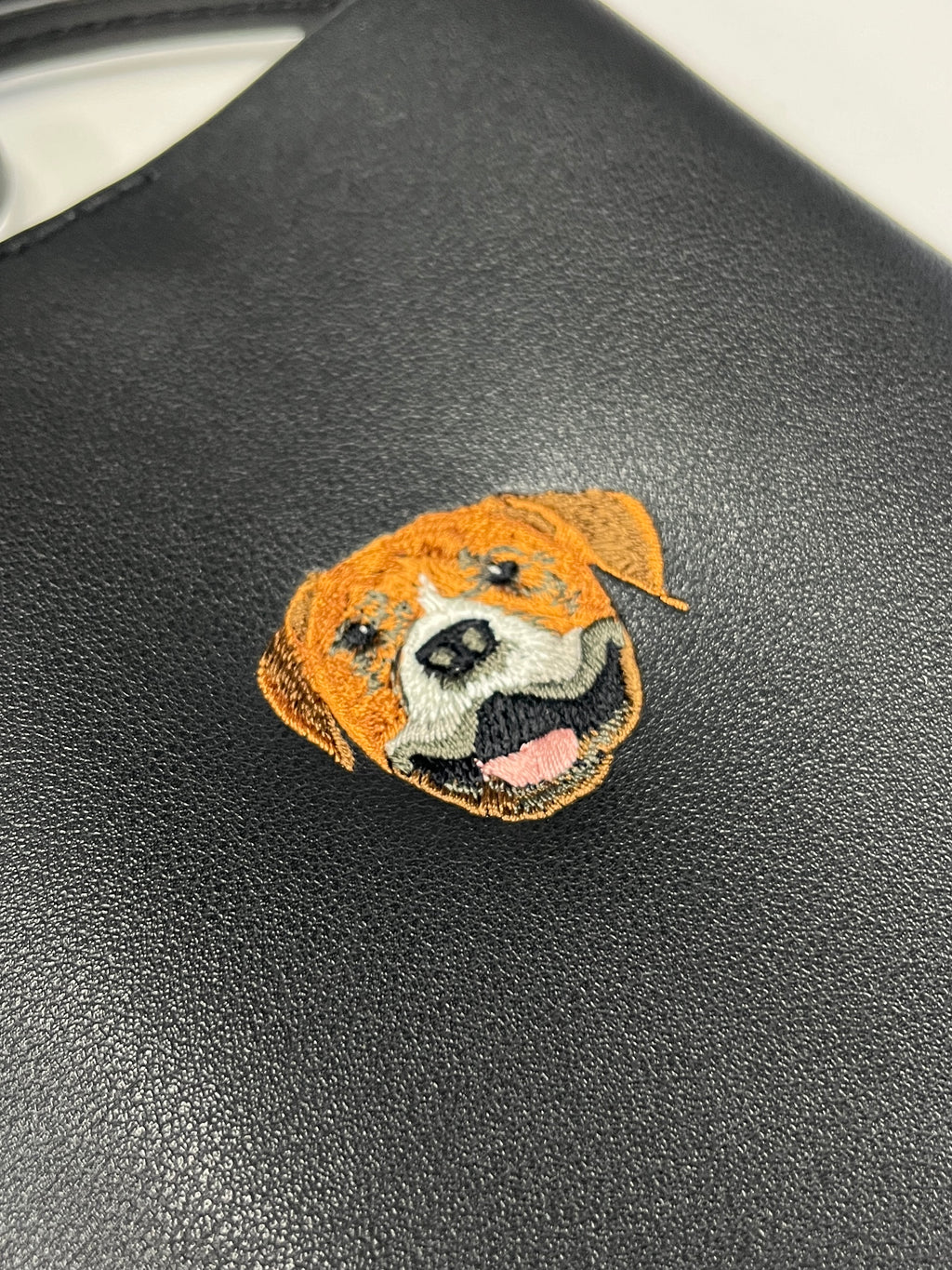 &lt;Travail de COMMANDE&gt; Pochette smartphone brodée [Pitbull - Style réaliste] ShiiShu