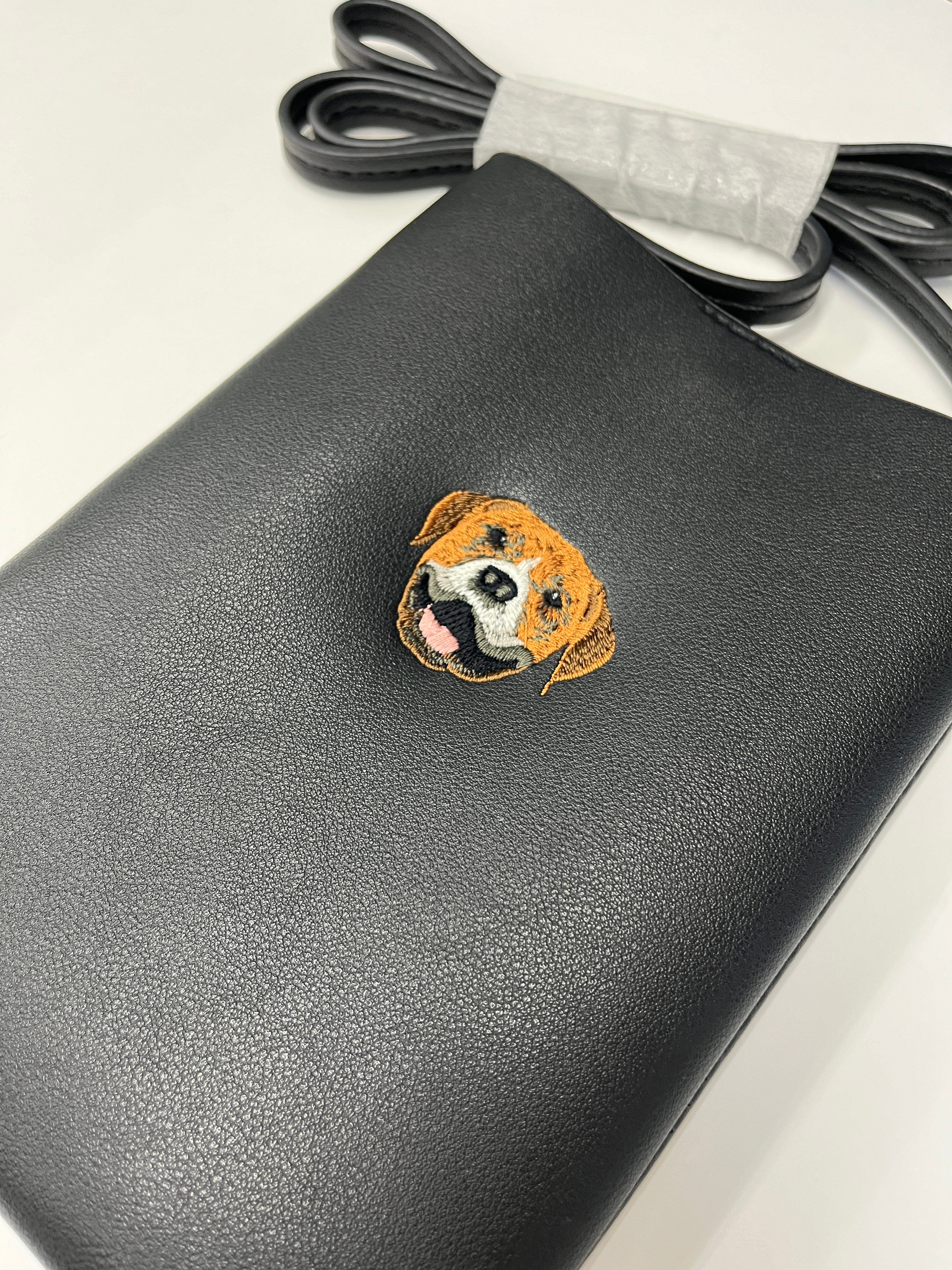 &lt;Travail de COMMANDE&gt; Pochette smartphone brodée [Pitbull - Style réaliste] ShiiShu