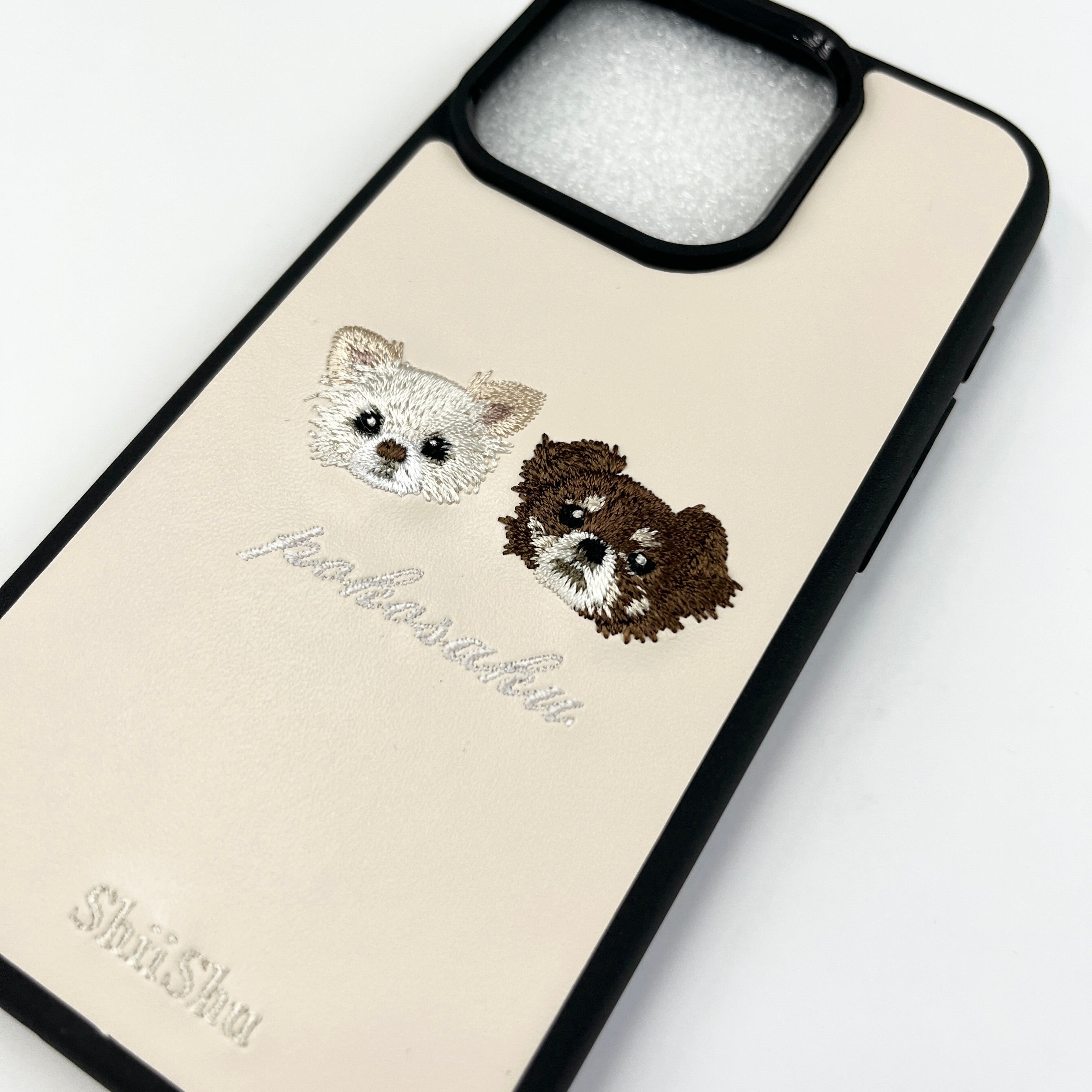 &lt;COMMANDE de travaux&gt; Étui pour smartphone brodé [Chihuahua (pokosaku) - Style d'illustration (deux points)] Étui iPhone ShiiShu, compatible type notebook