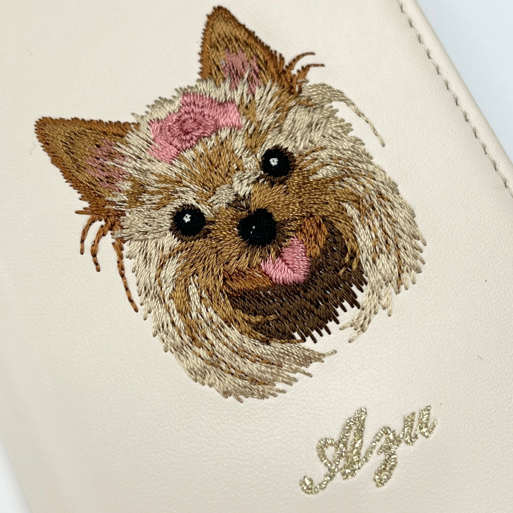&lt;ORDER work&gt; Étui pour smartphone brodé [Yorkshire Terrier (Azu) - Style réaliste] Étui iPhone ShiiShu, compatible avec le type d'ordinateur portable